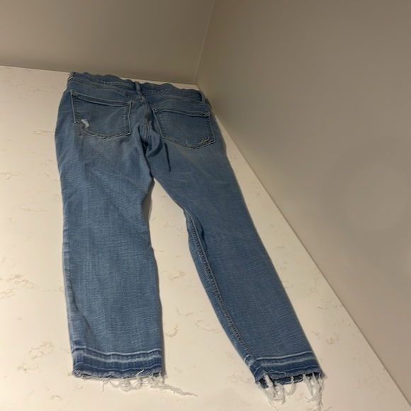 Cropped, Ripped Performance Express Jeans - Picture 4 of 5